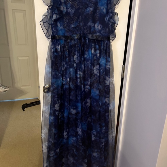 Mother of the bride or bridesmaid dress - Picture 3 of 5